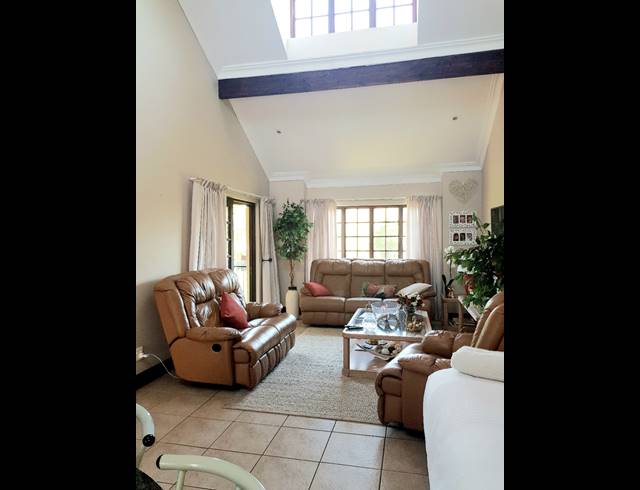 1 BEDROOM APARTMENT SOLD IN CLIFTON HILL ESTATE